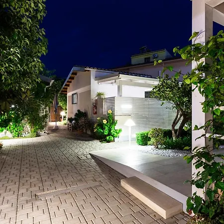 Holiday home Angelsa *